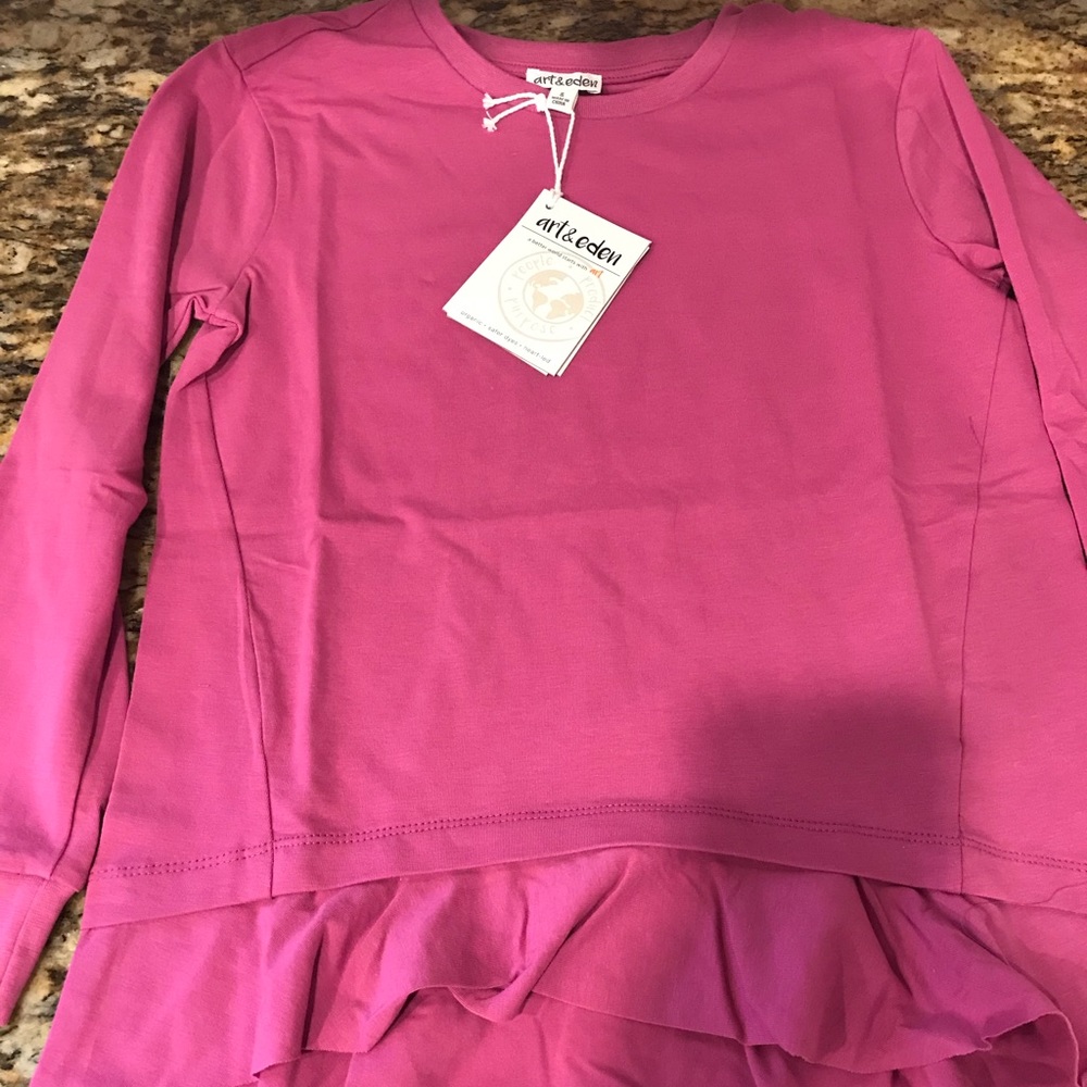 New with tags- girls hi-low shirt